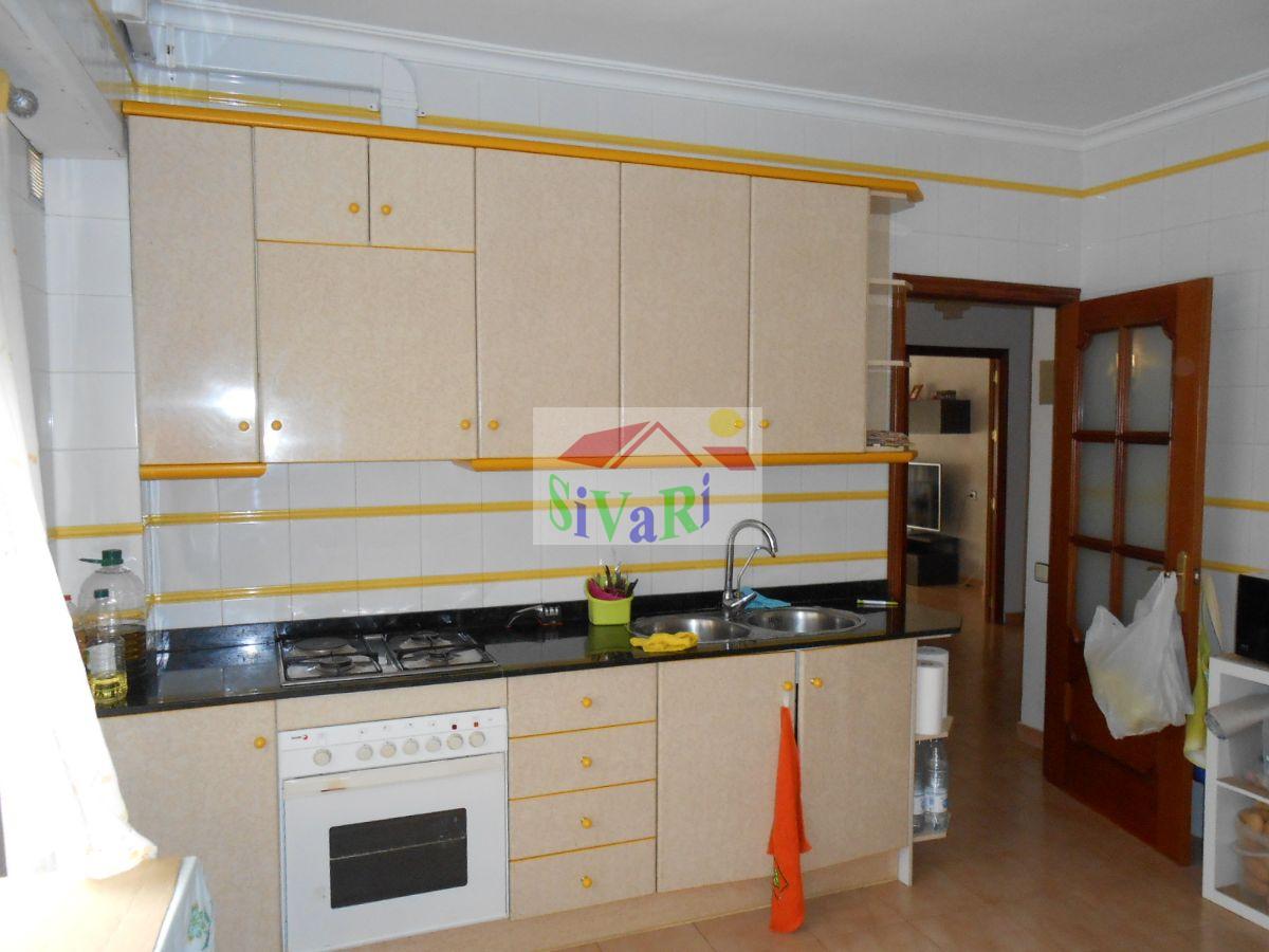 For sale of flat in Abarán