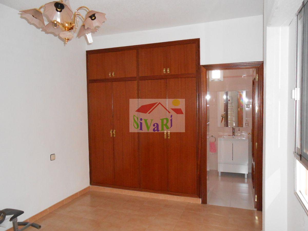 For sale of flat in Abarán