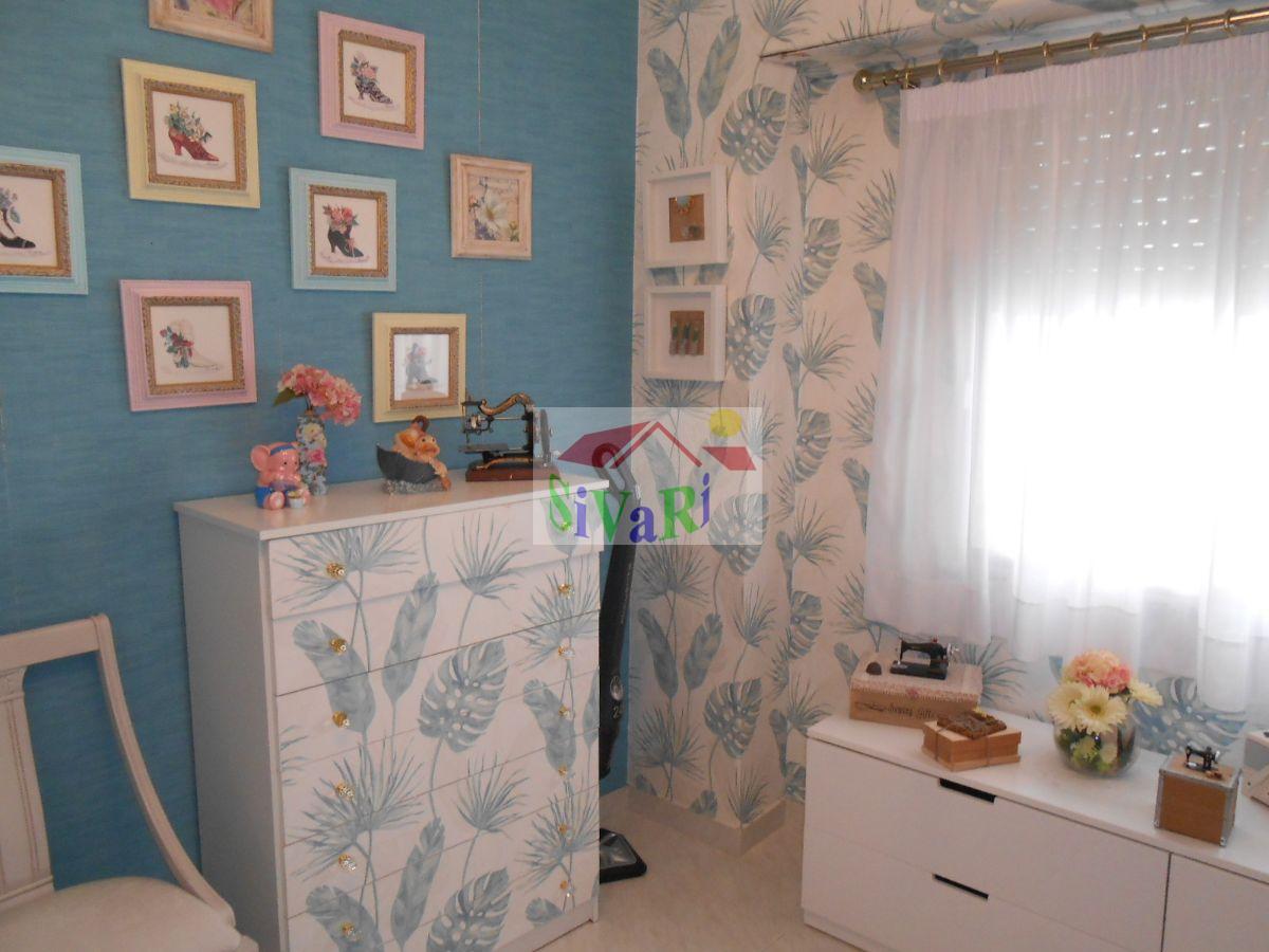 For sale of flat in Abarán