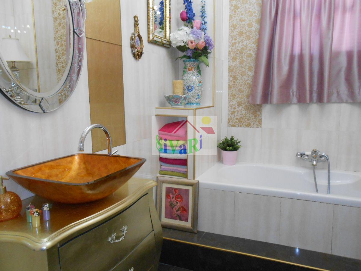 For sale of flat in Abarán