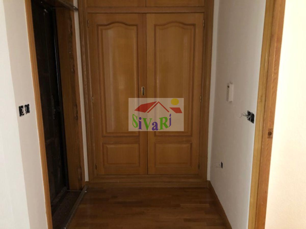 For sale of flat in Lorquí