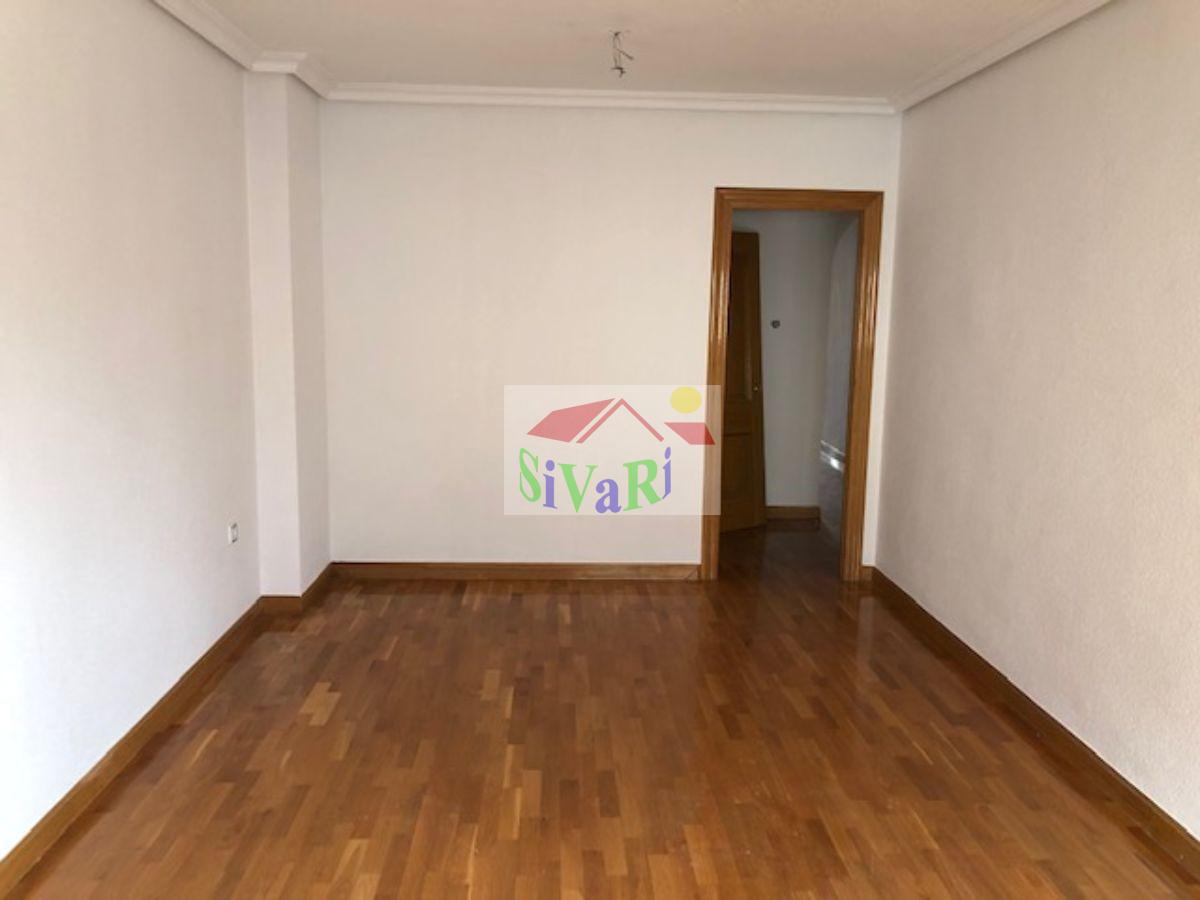 For sale of flat in Lorquí