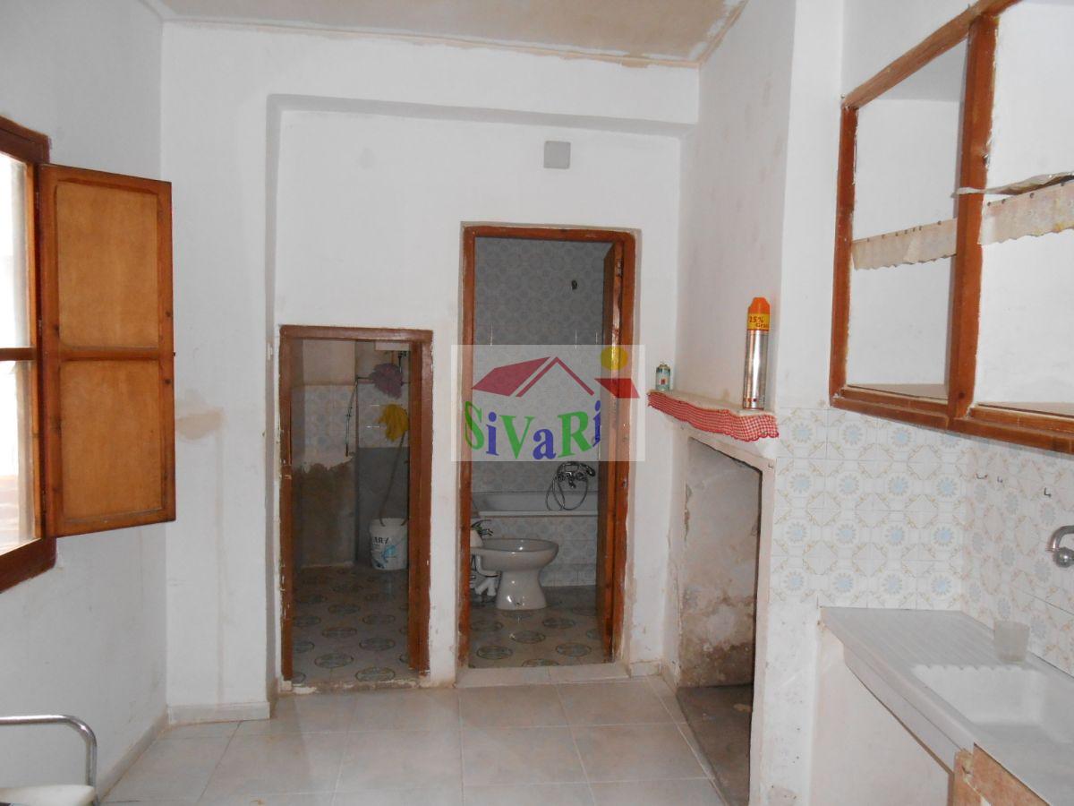 For sale of house in Abarán