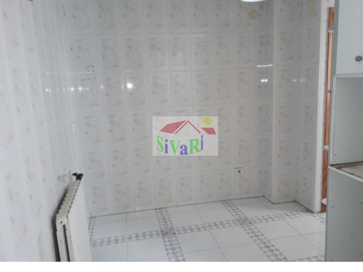 For sale of flat in Yecla