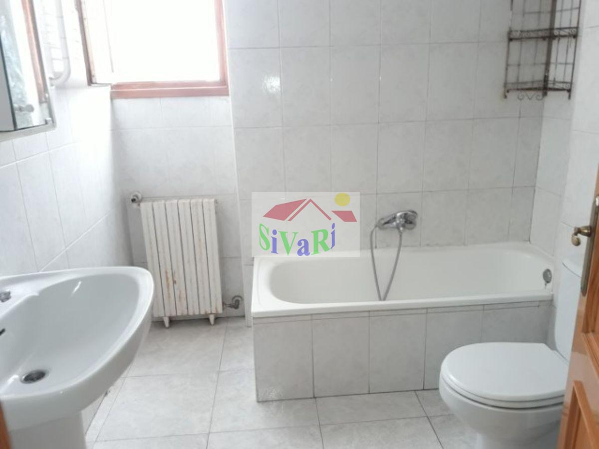 For sale of flat in Yecla