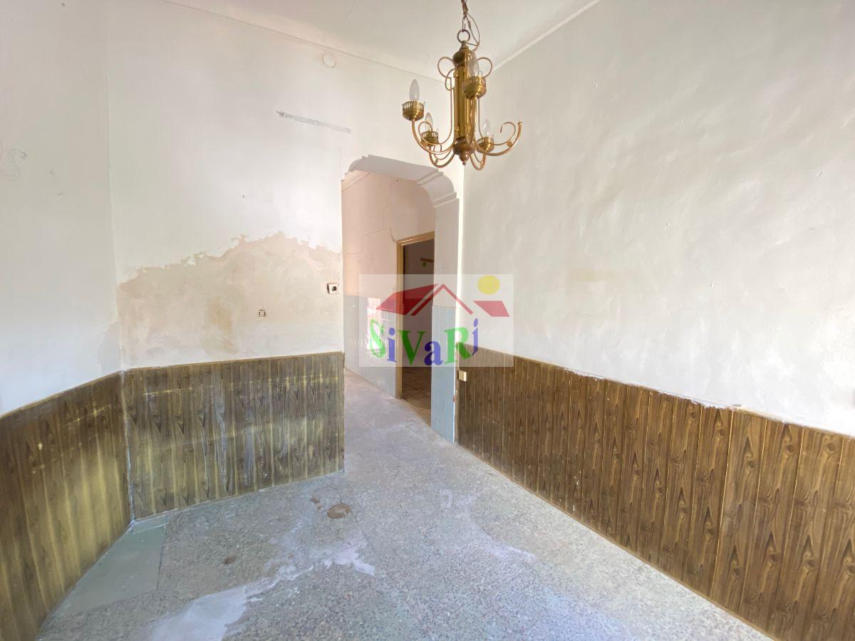 For sale of house in Abarán