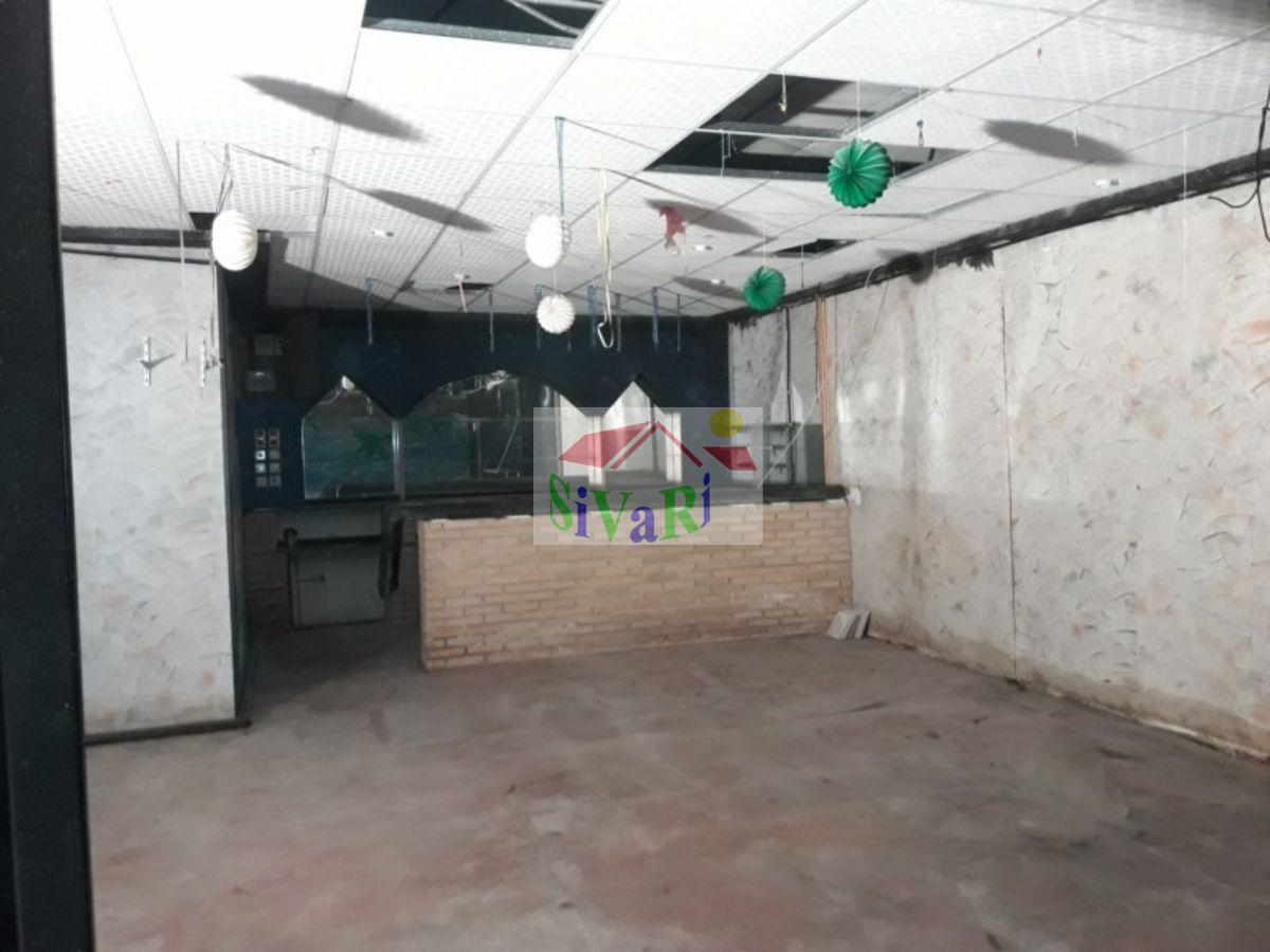 For sale of chalet in Cieza