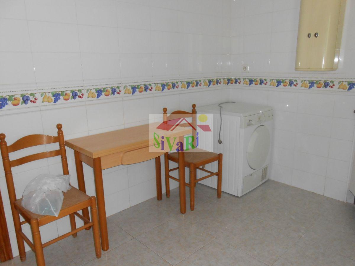 For sale of flat in Abarán