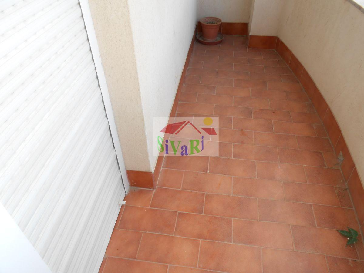 For sale of flat in Abarán