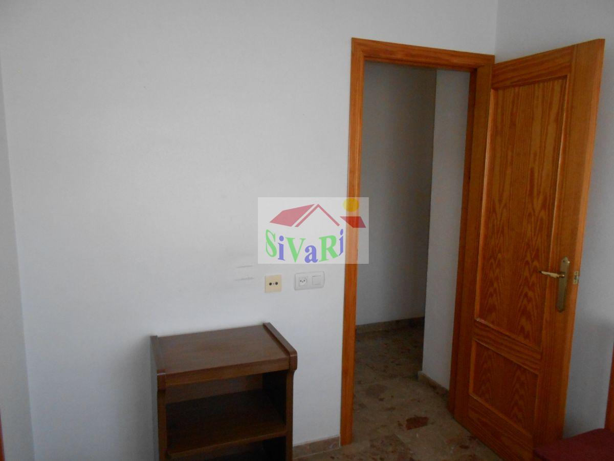 For sale of flat in Abarán