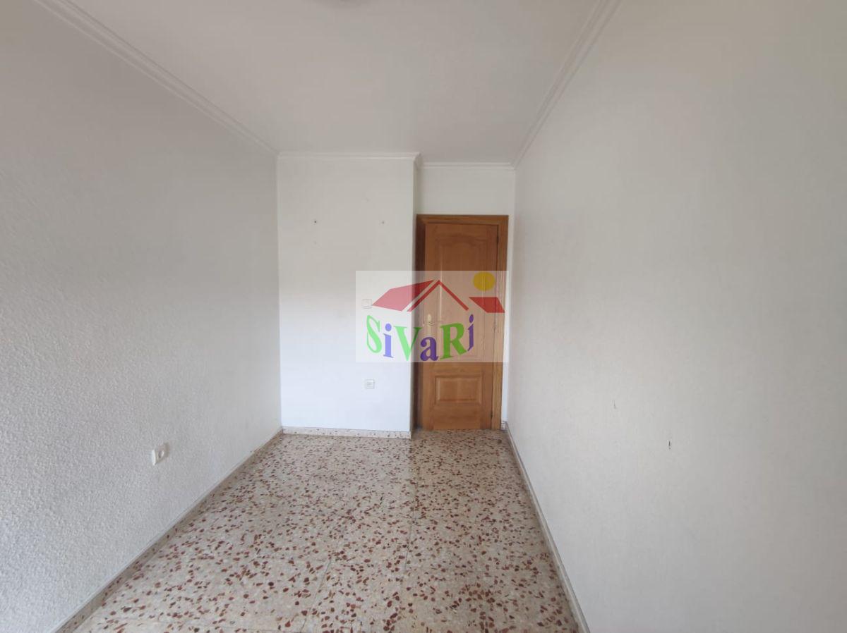 For sale of flat in Yecla