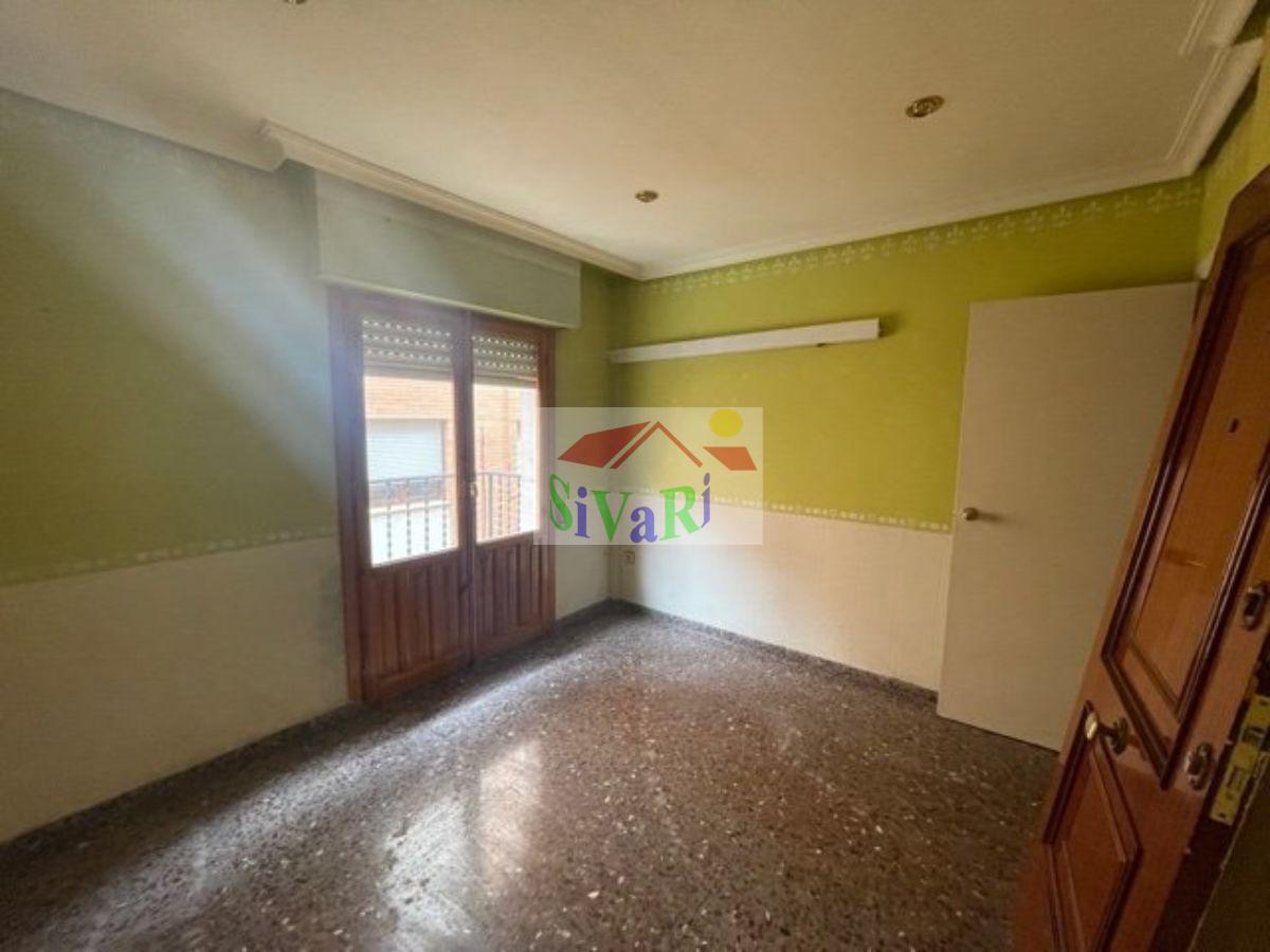 For sale of flat in Yecla