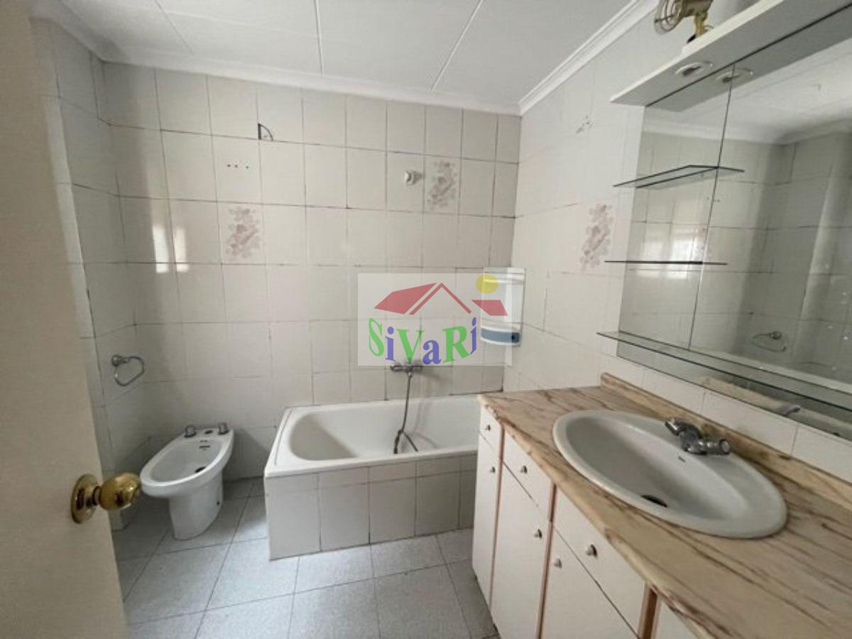 For sale of flat in Yecla