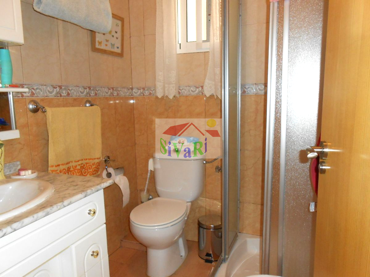 For sale of flat in Abarán