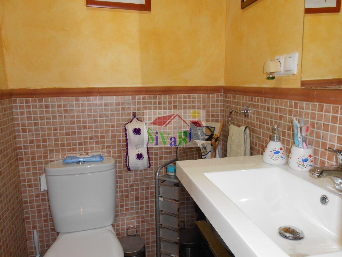 For sale of flat in Abarán