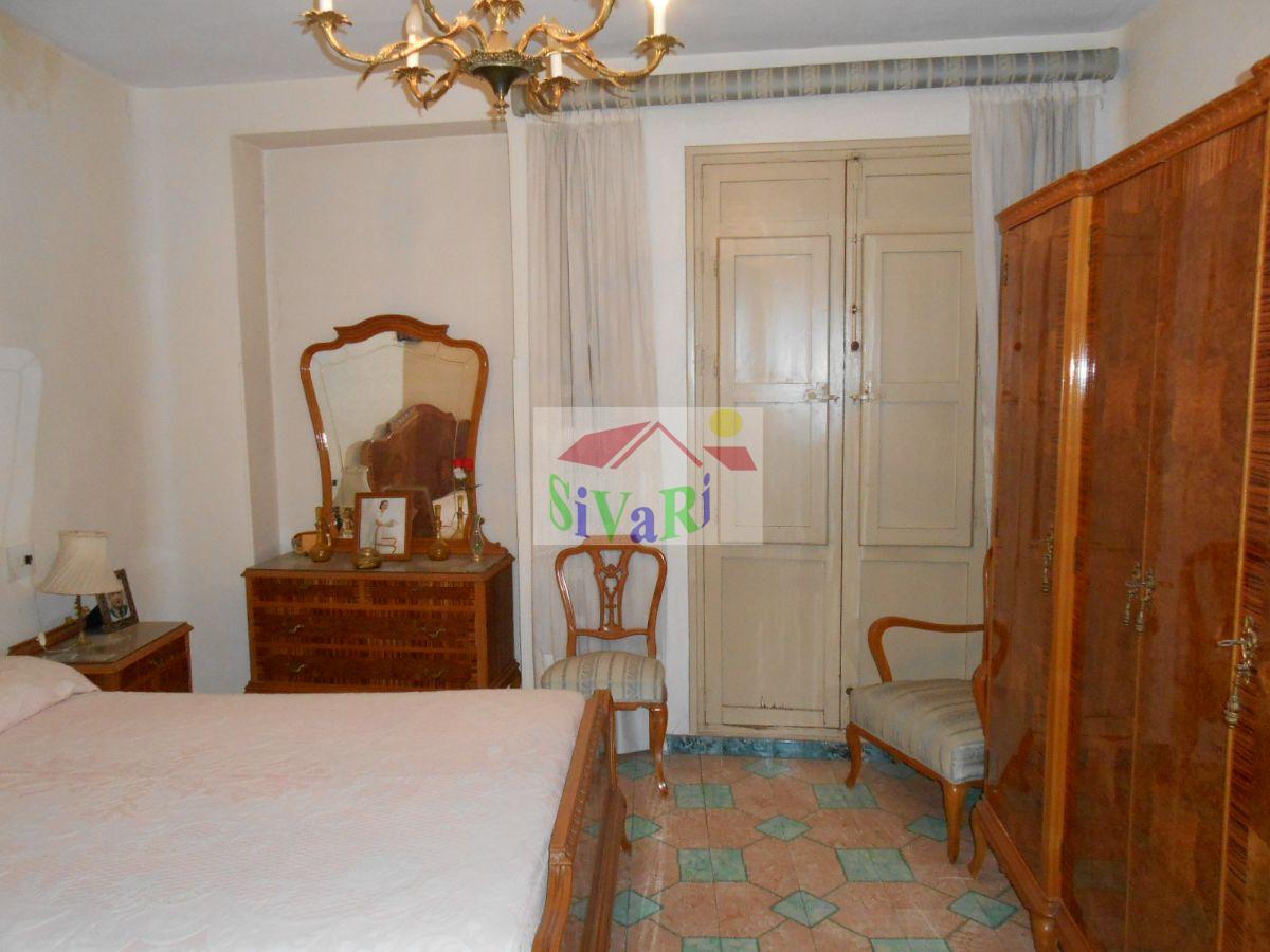 For sale of house in Abarán