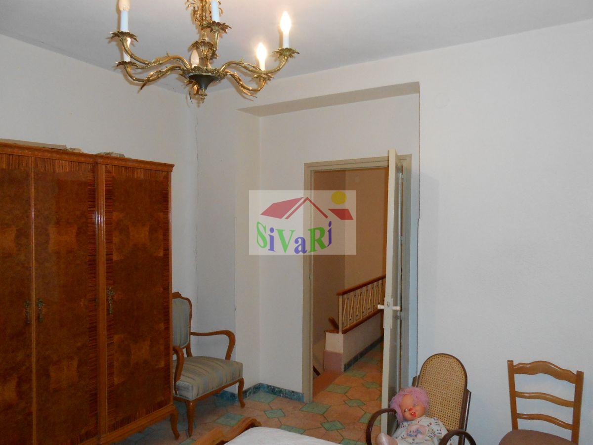 For sale of house in Abarán
