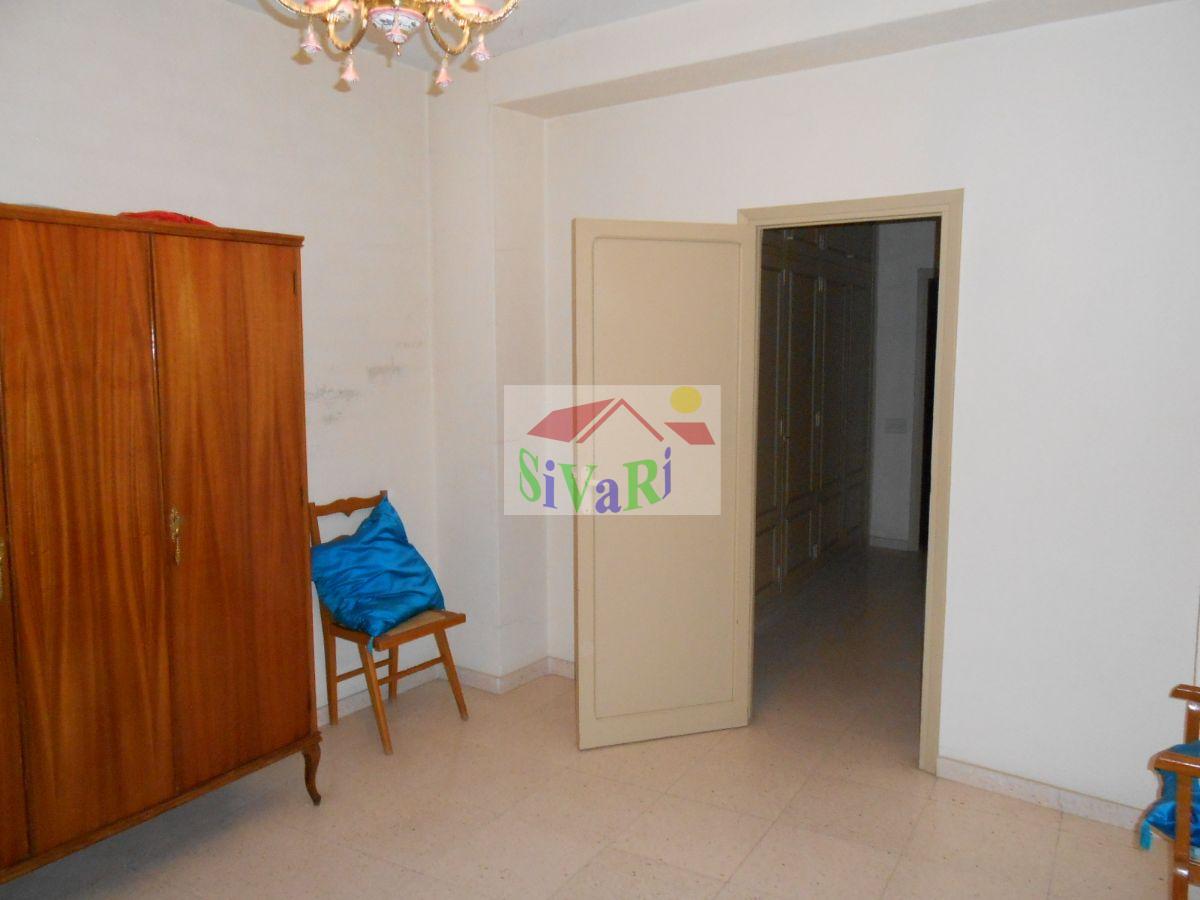 For sale of house in Abarán