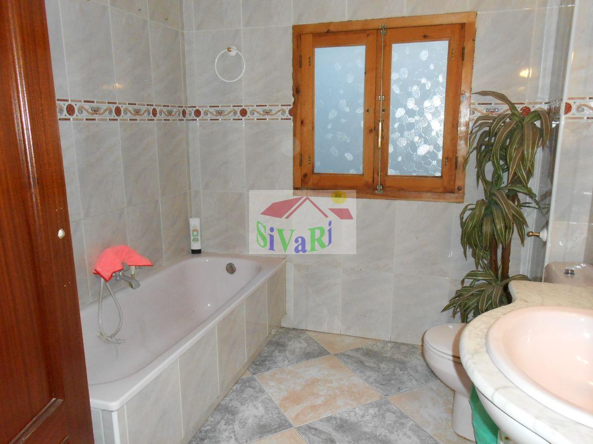 For sale of house in Abarán