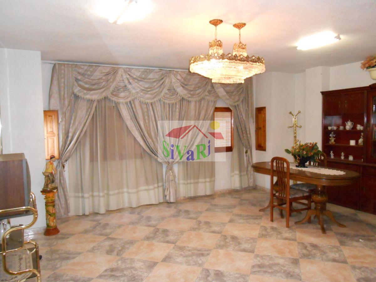 For sale of house in Abarán