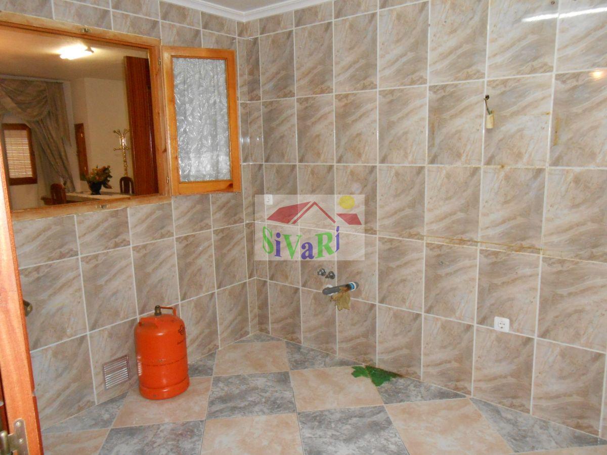 For sale of house in Abarán