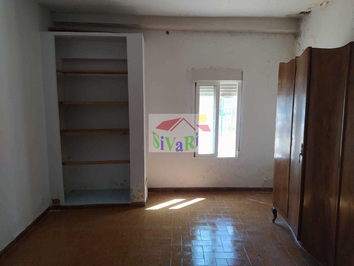 For sale of house in Abarán