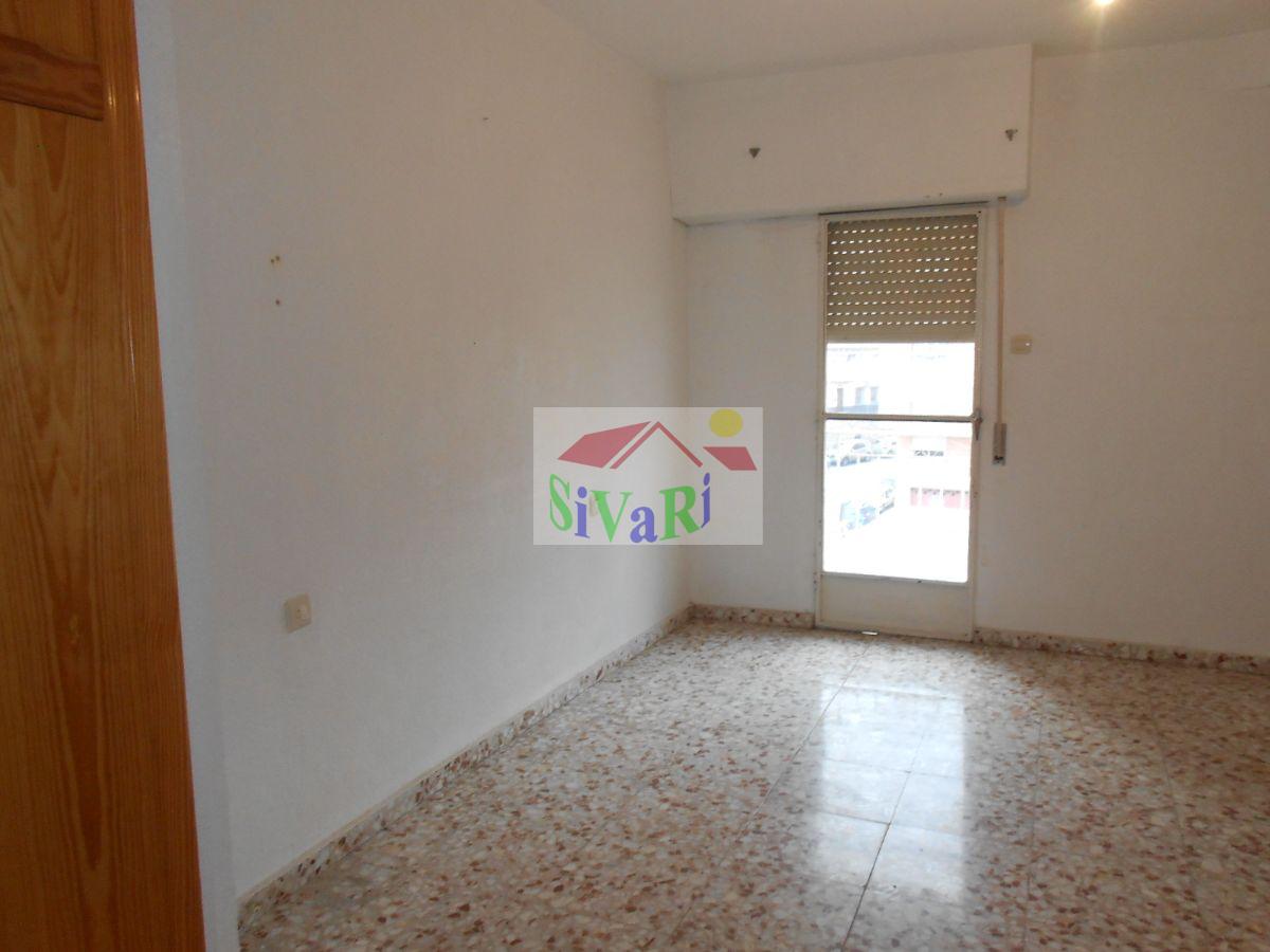 For sale of flat in Abarán