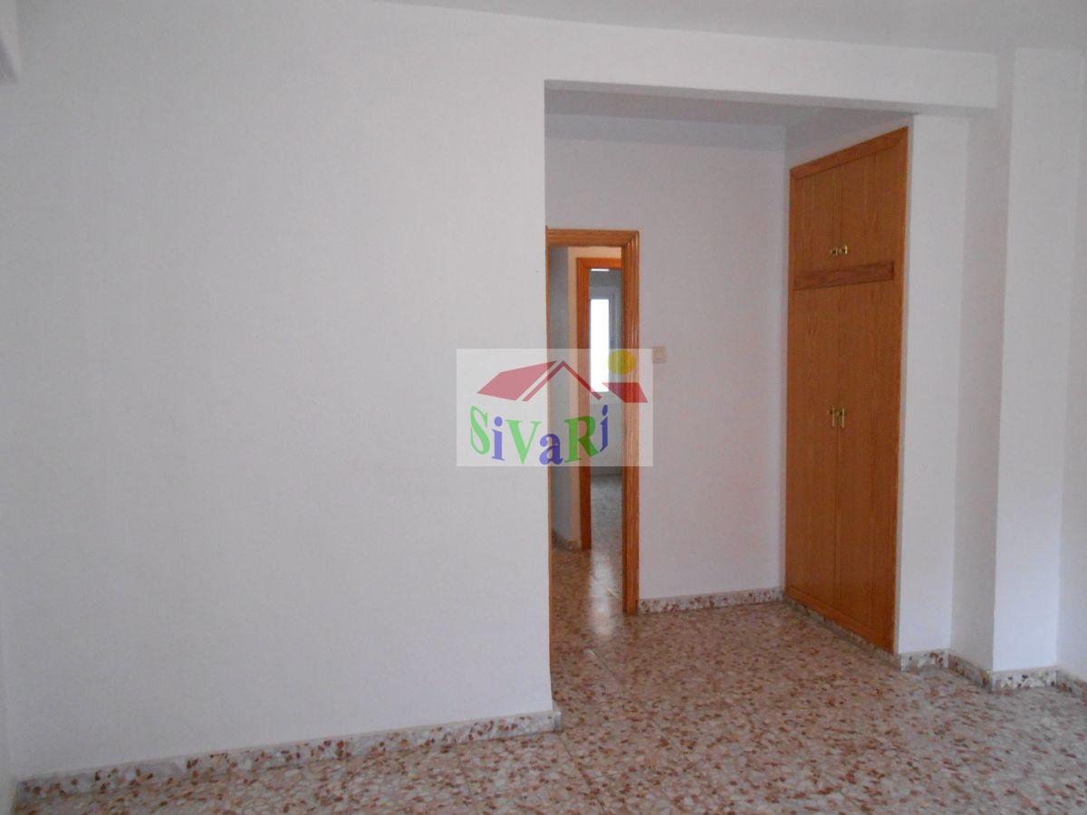 For sale of flat in Abarán