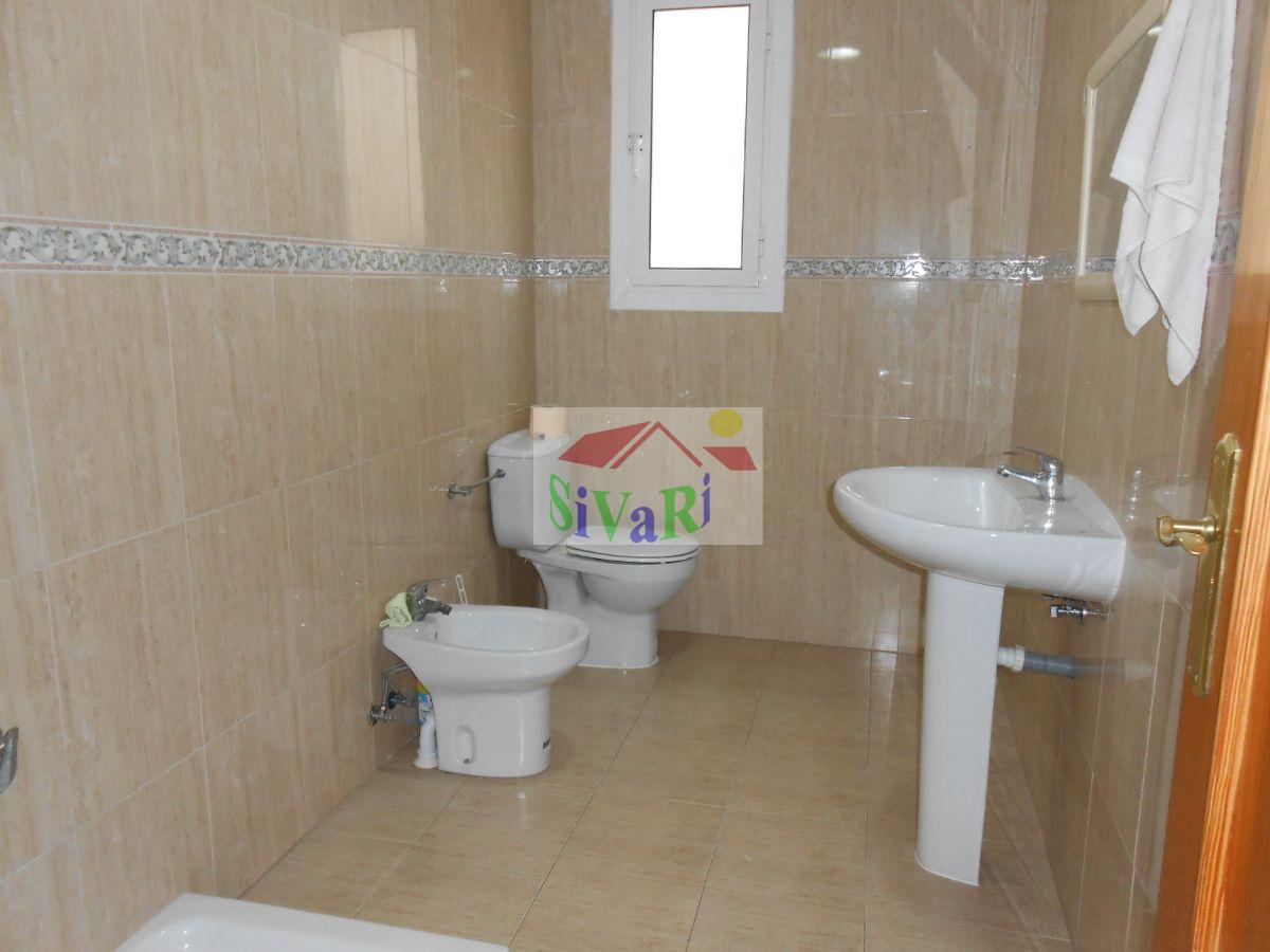 For sale of flat in Abarán