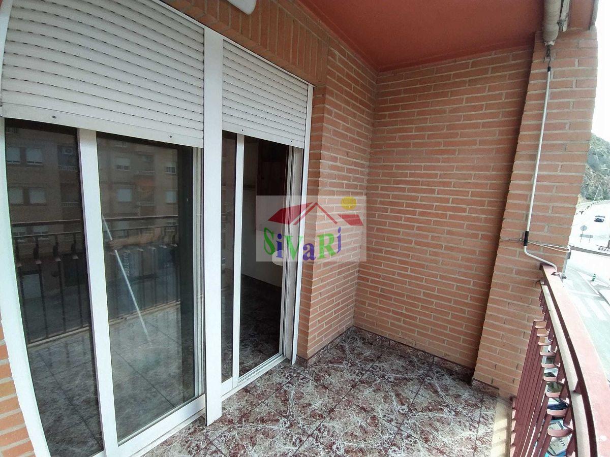 For sale of flat in Abarán