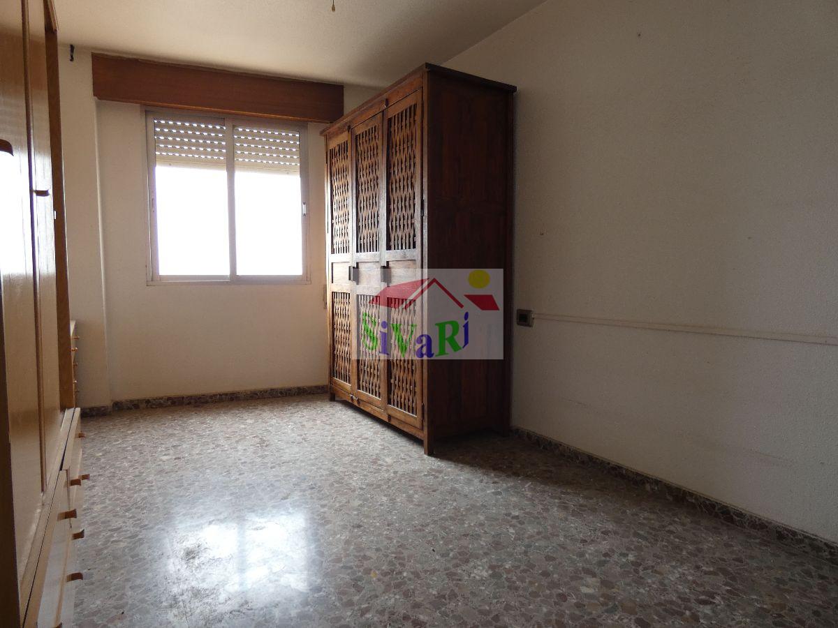 For sale of flat in Alcantarilla