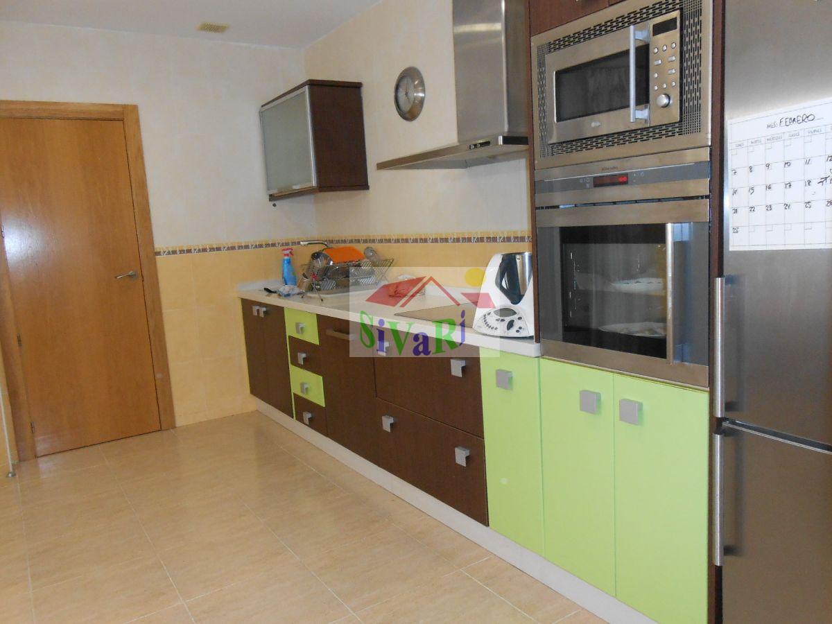 For sale of flat in Abarán