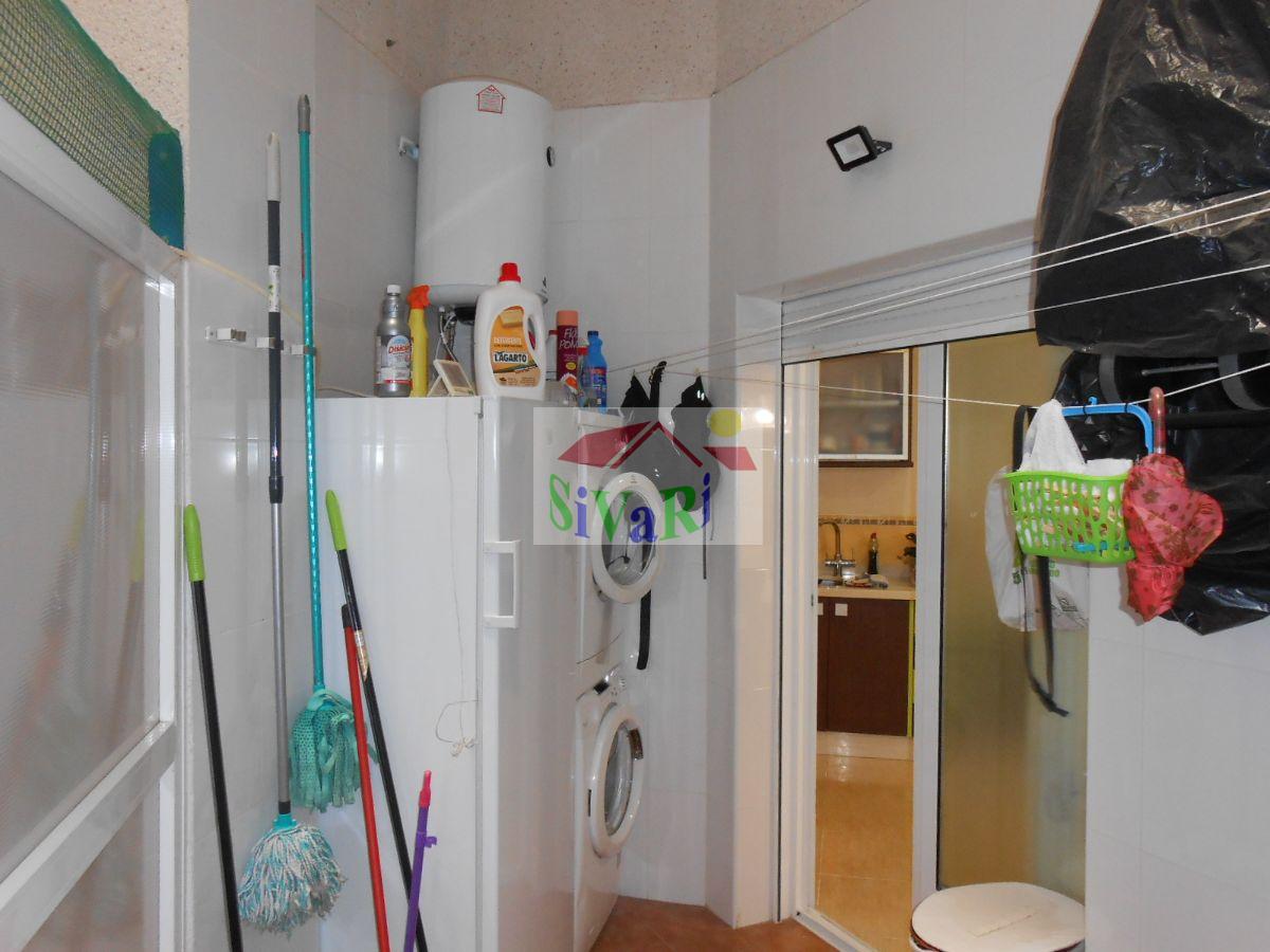 For sale of flat in Abarán