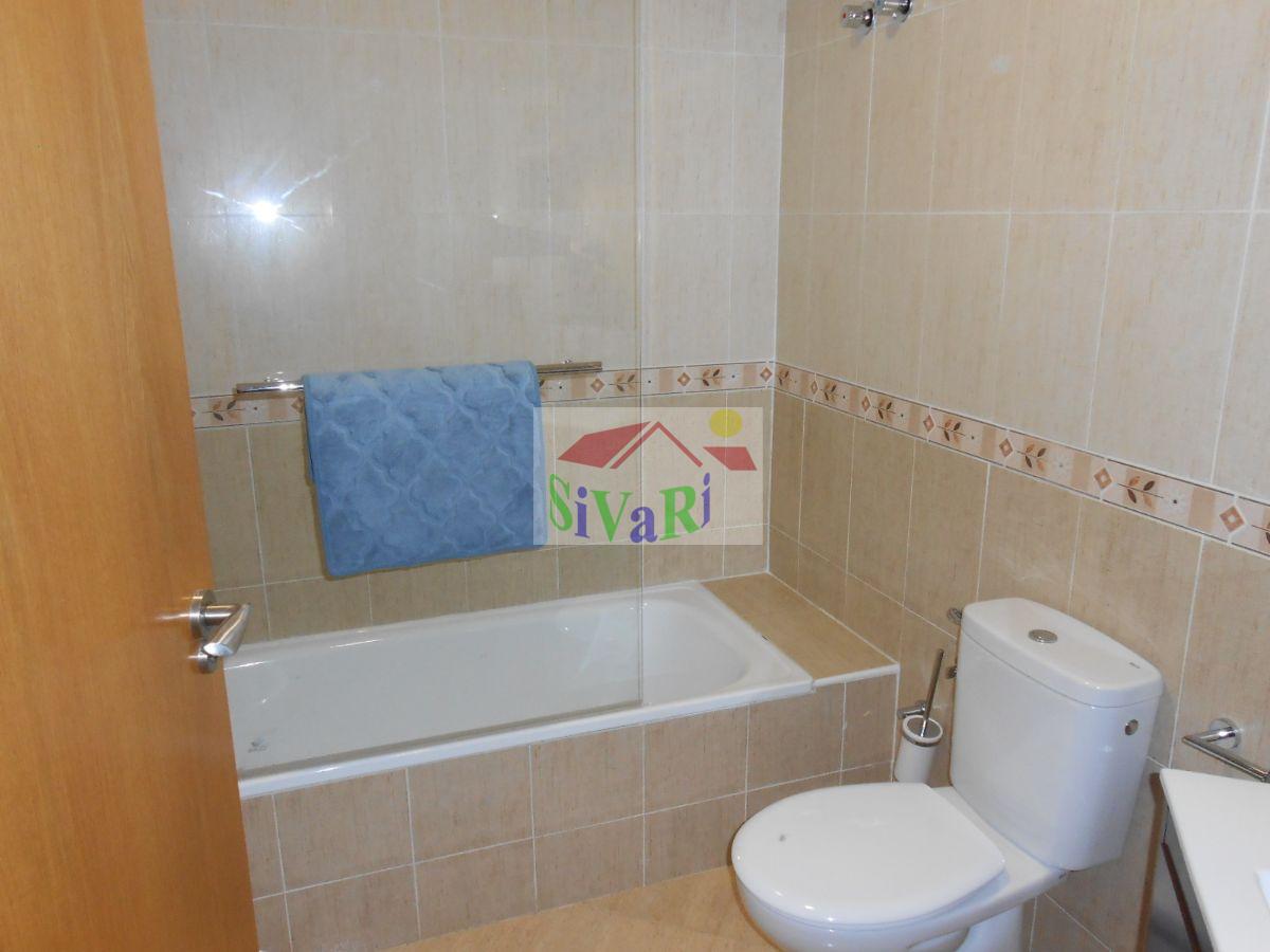 For sale of flat in Abarán