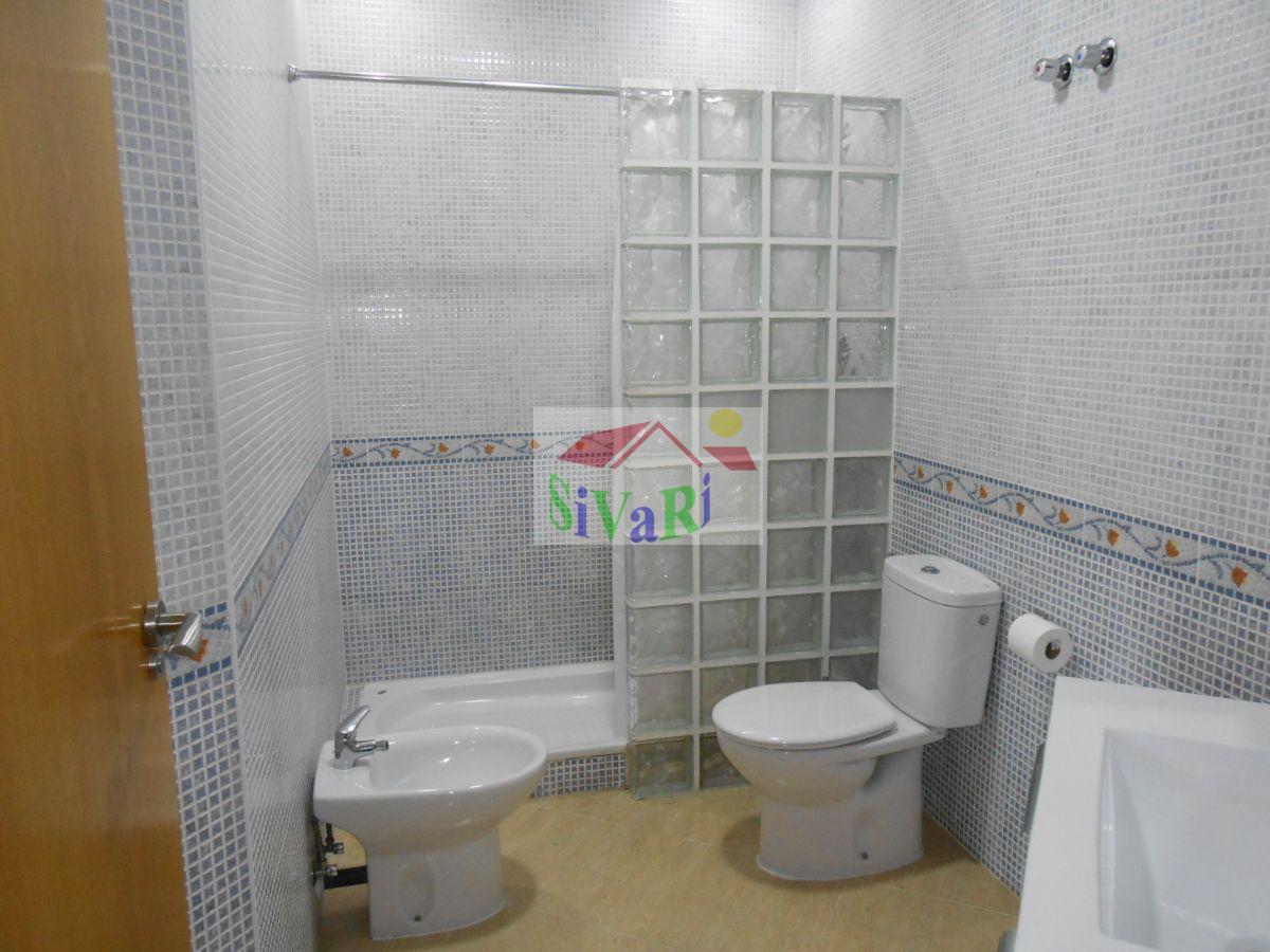 For sale of flat in Abarán