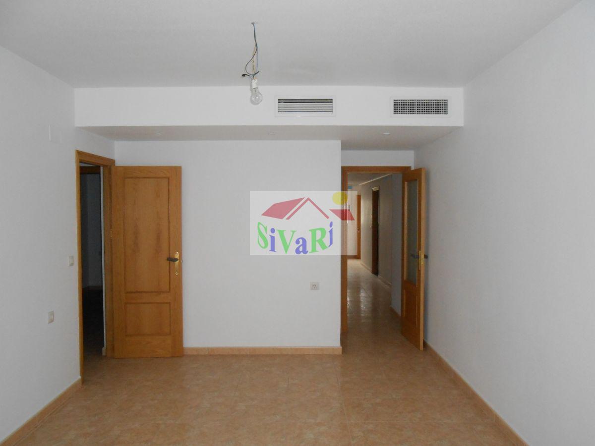 For sale of flat in Abarán