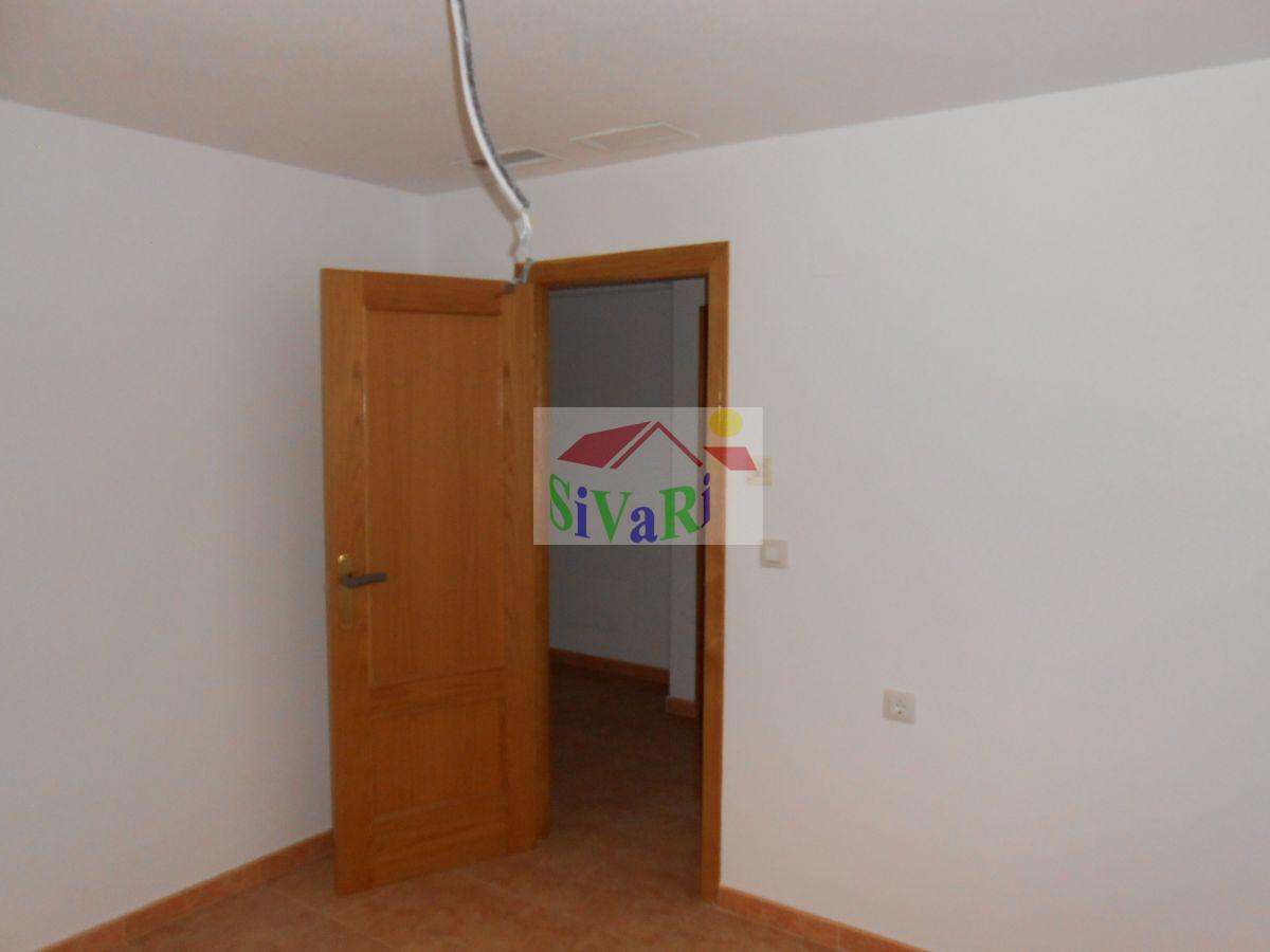 For sale of flat in Abarán