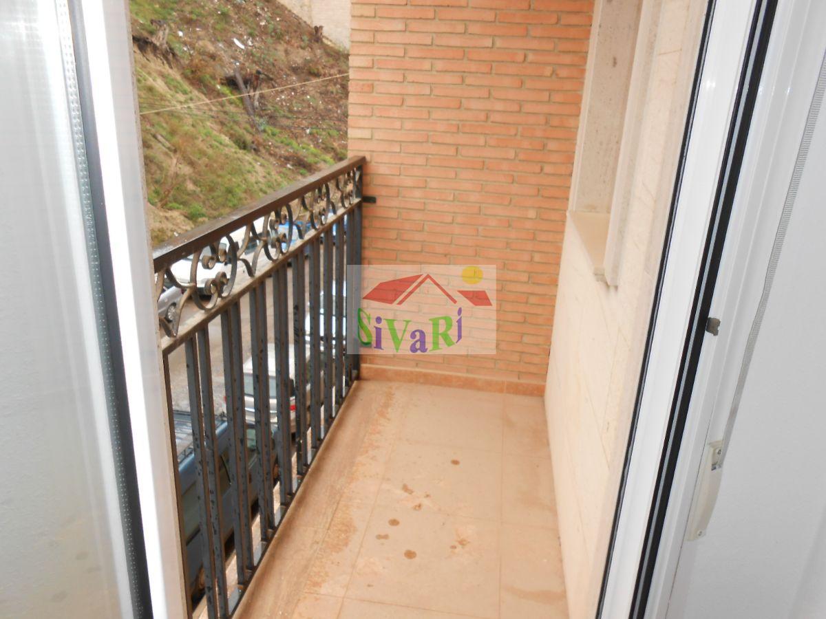 For sale of flat in Abarán