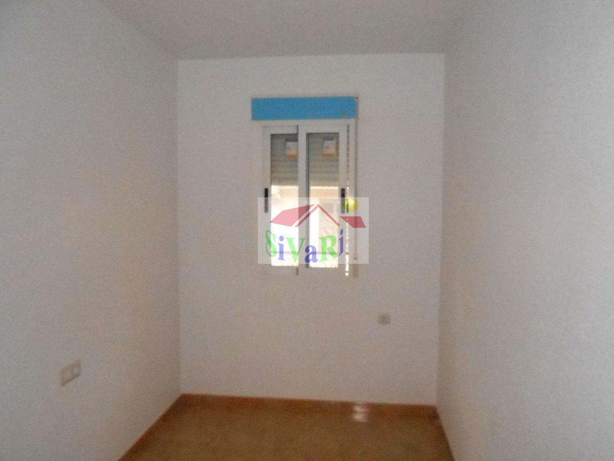 For sale of flat in Abarán