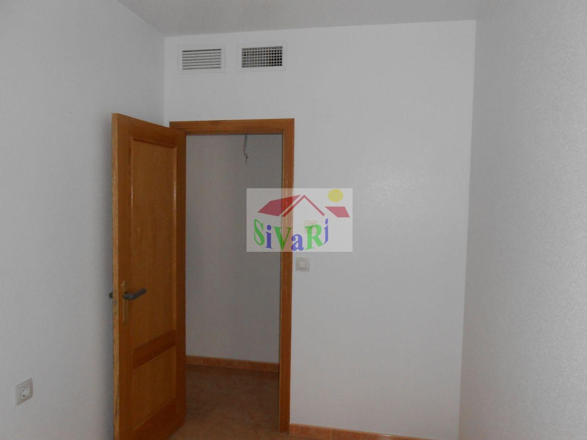 For sale of flat in Abarán