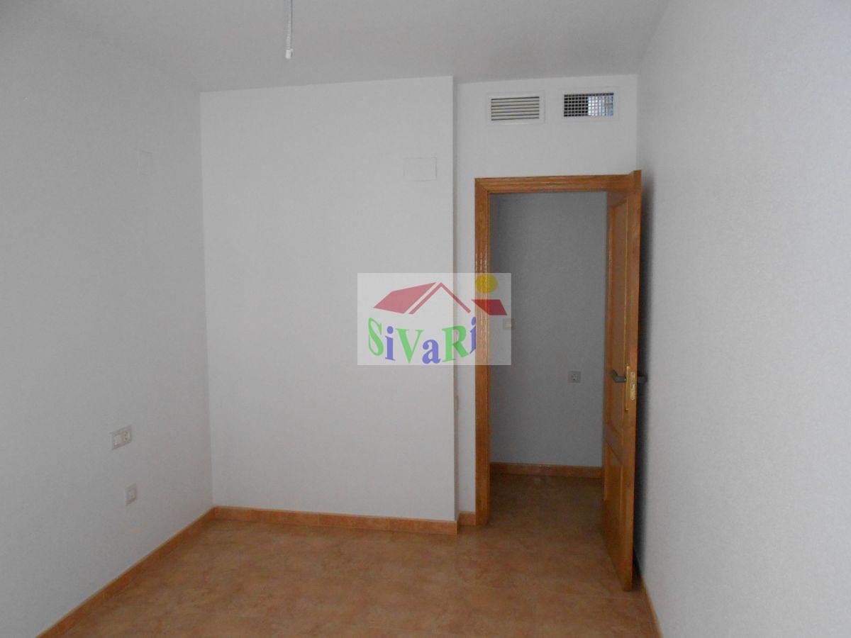 For sale of flat in Abarán