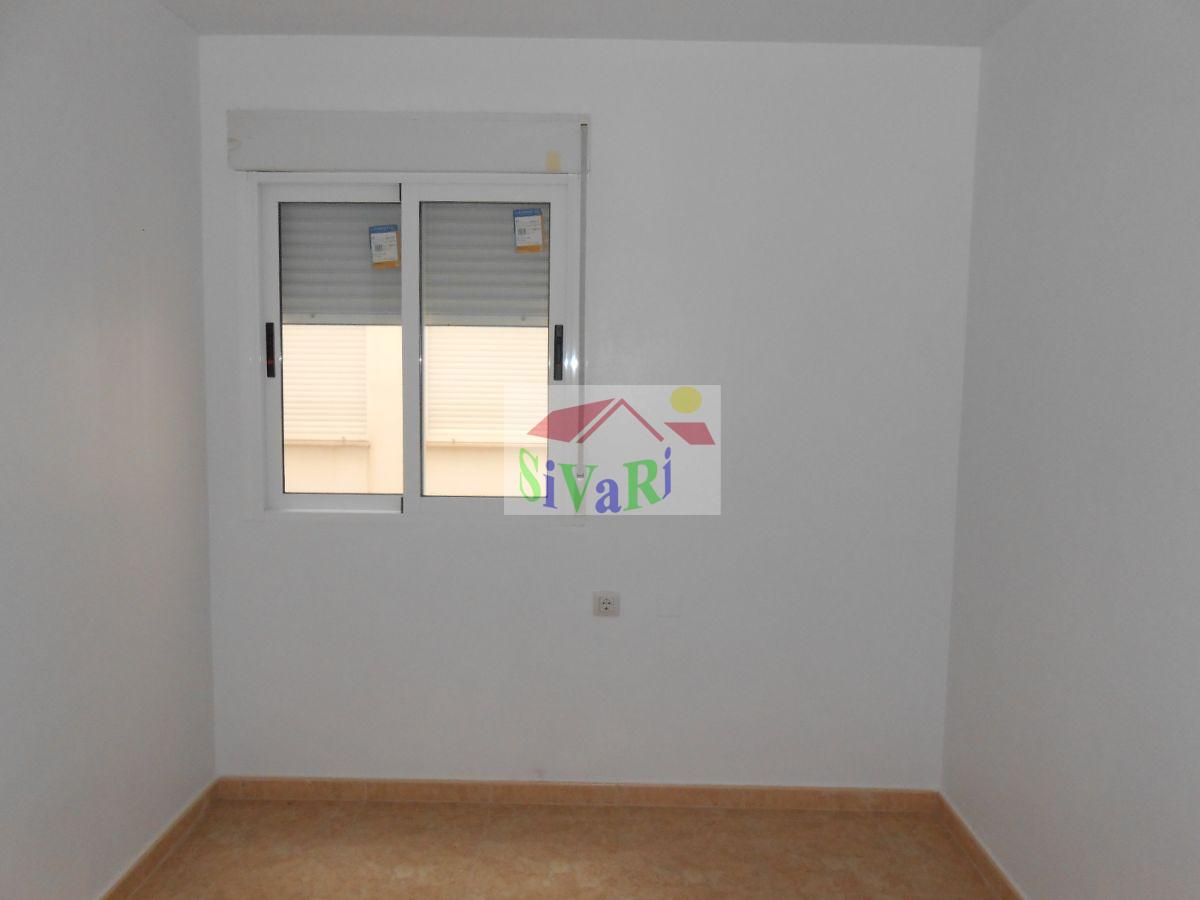 For sale of flat in Abarán