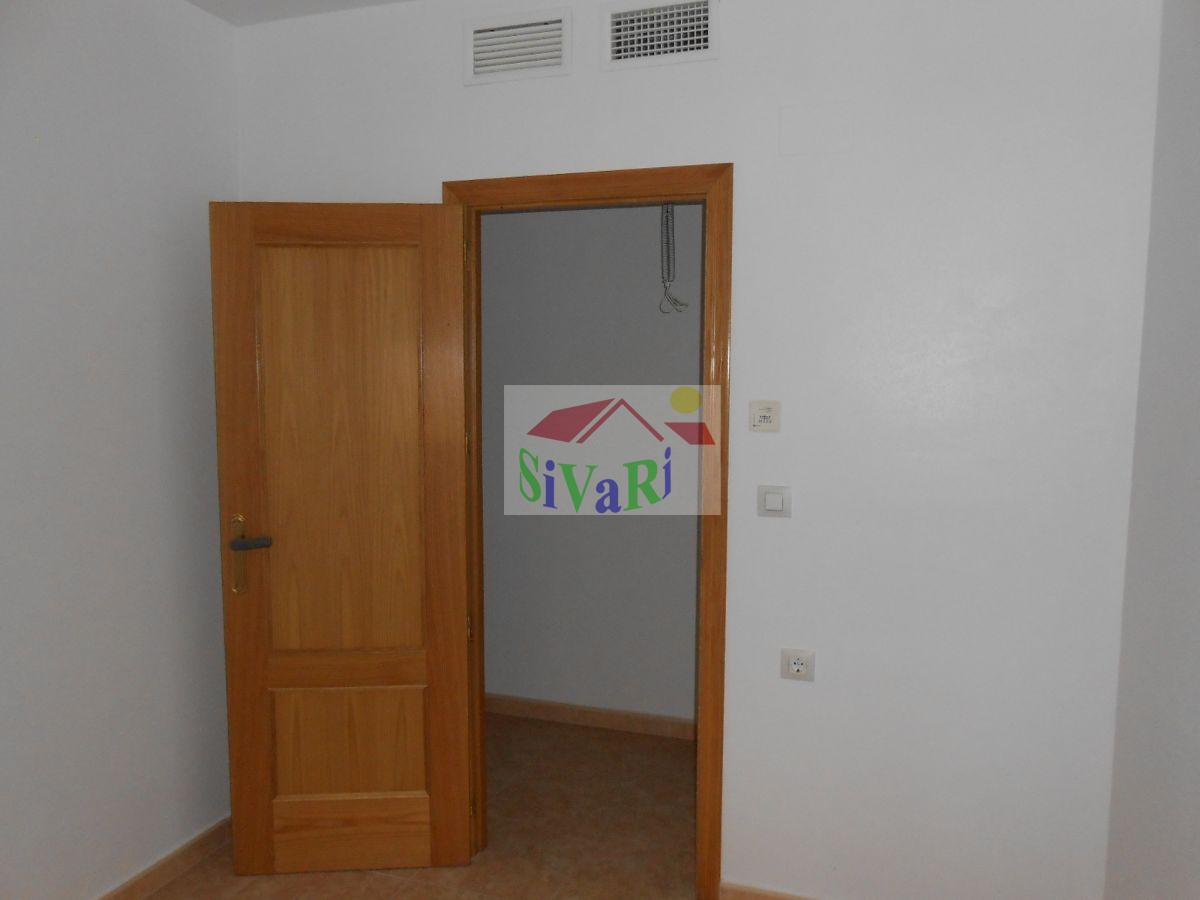 For sale of flat in Abarán