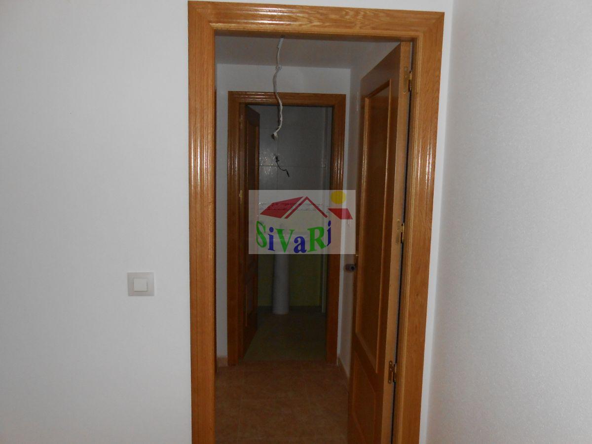 For sale of flat in Abarán