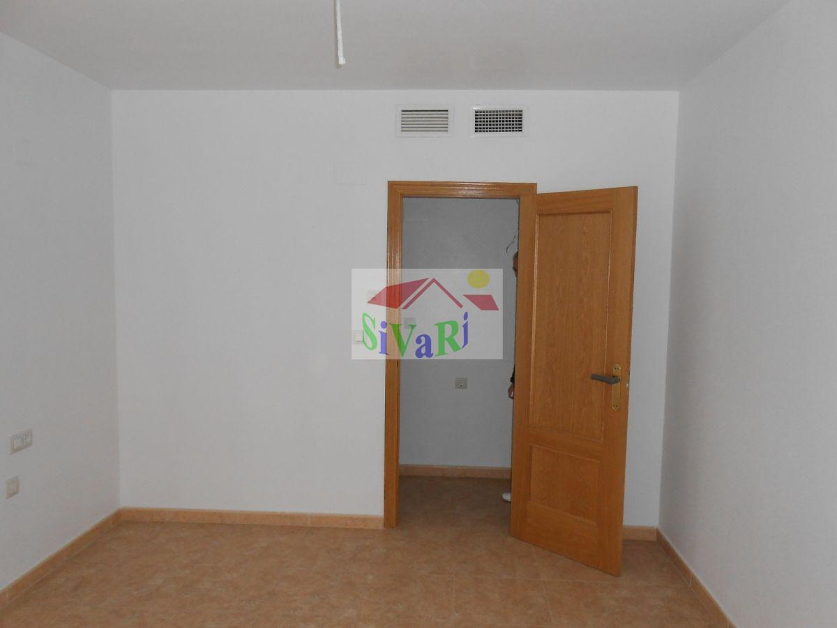 For sale of flat in Abarán