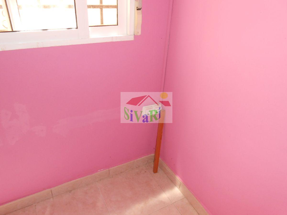 For rent of commercial in Abarán