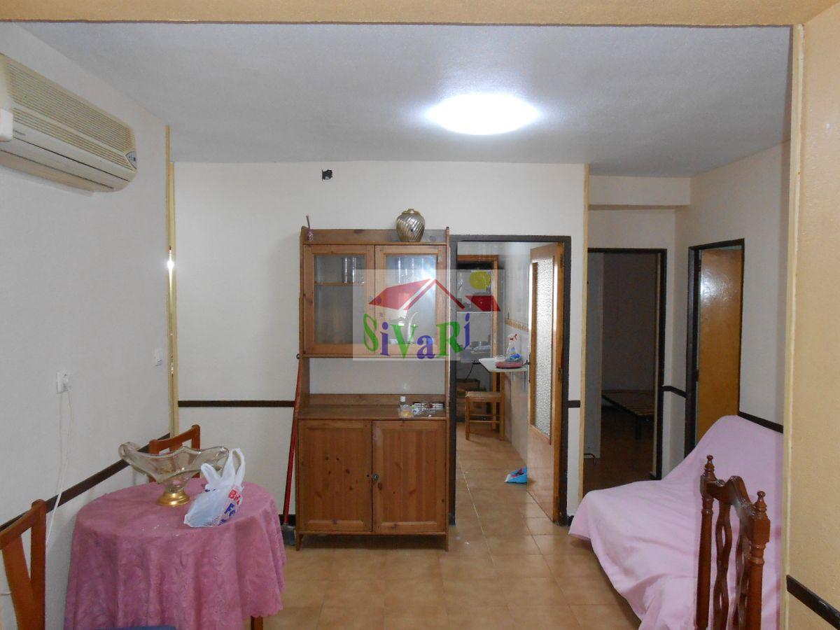 For sale of flat in Abarán