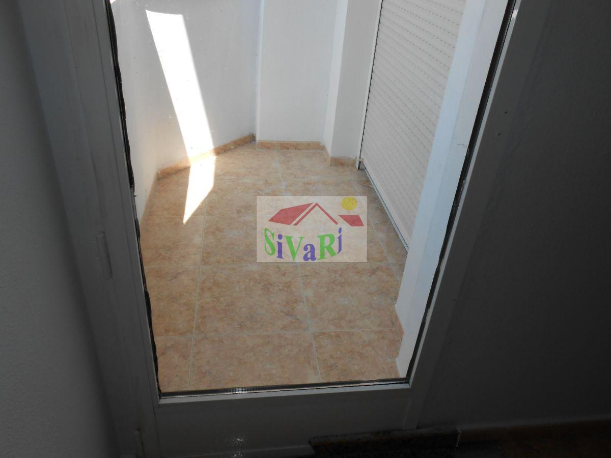 For sale of flat in Abarán