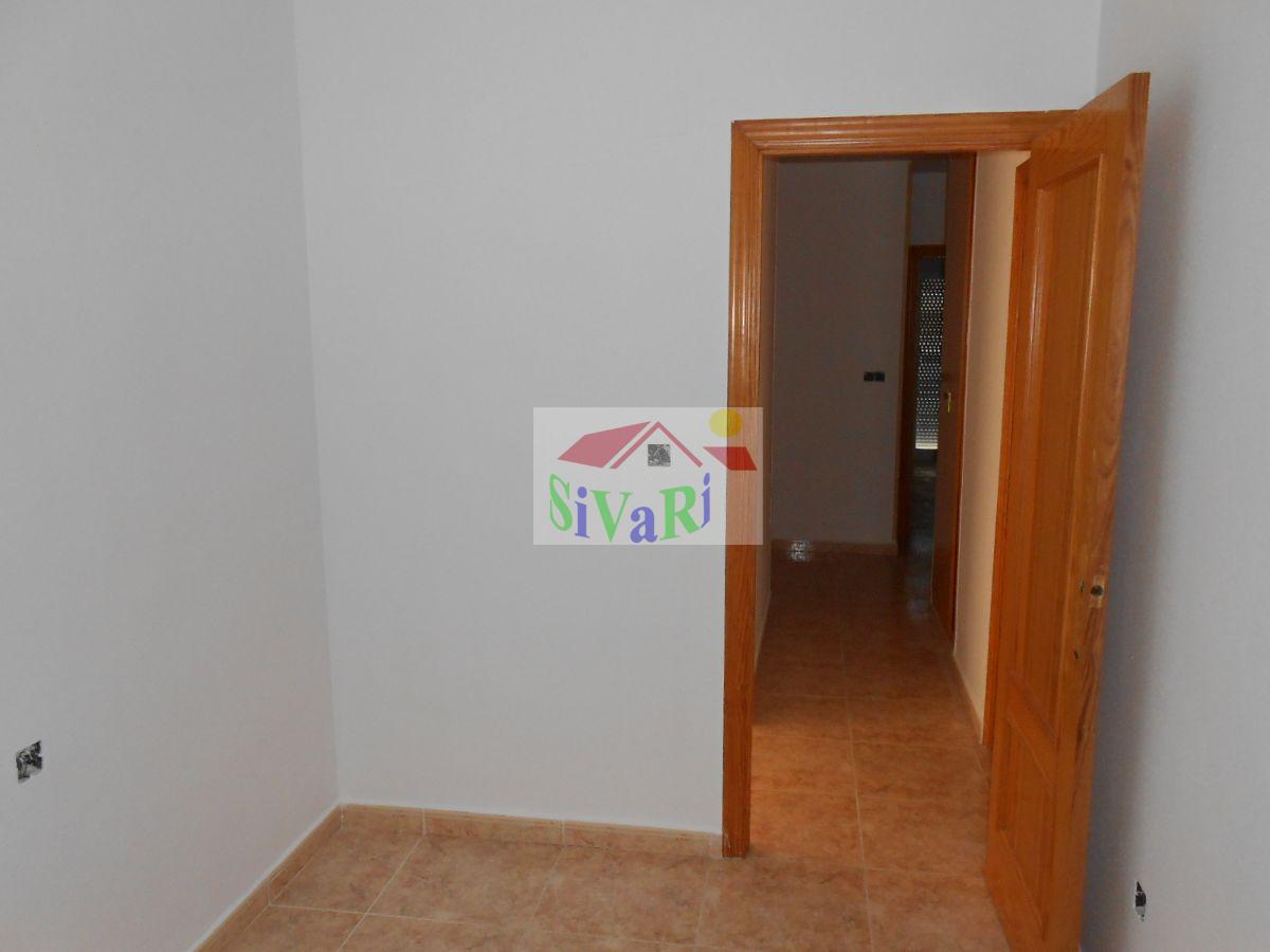 For sale of flat in Abarán