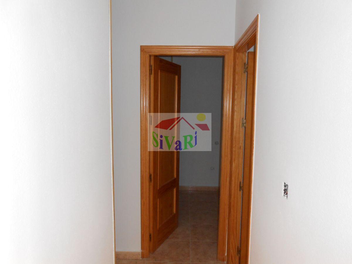 For sale of flat in Abarán